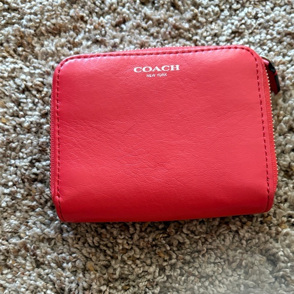 Coach Coral Leather Wallet - Picture 1 of 9